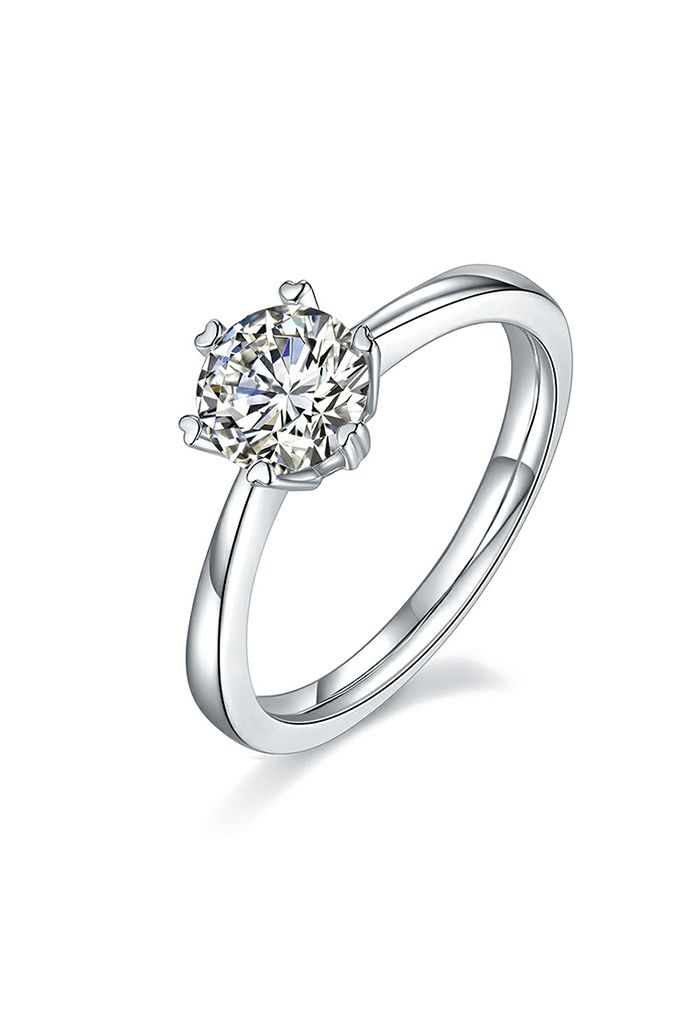 Heart Embellished Moissanite Diamond Ring