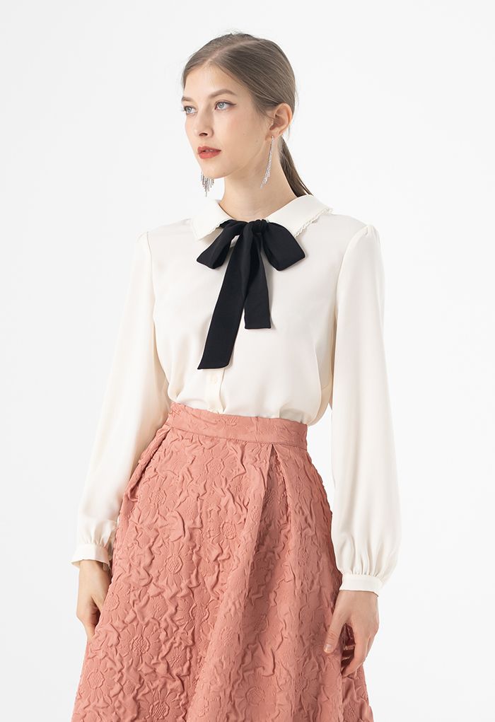 Pussy-Bow Lacey Neck Buttoned Shirt