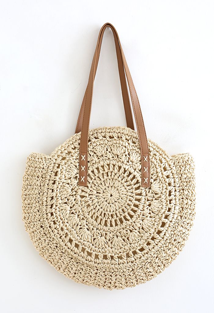 Round Woven Straw Shoulder Bag in Camel