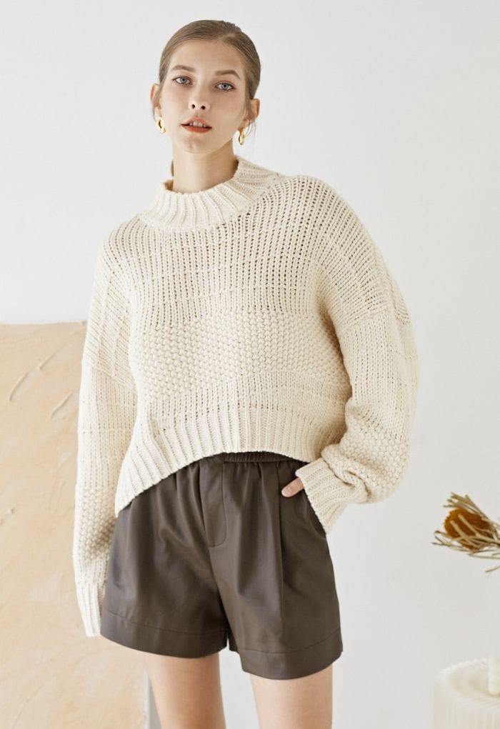 Mock Neck Hi-Lo Chunky Knit Sweater in Ivory
