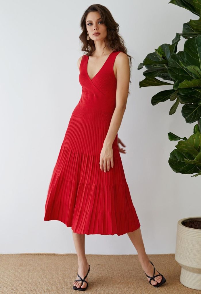 Cut Out Back Faux-Wrap Sleeveless Knitted Midi Dress in Red