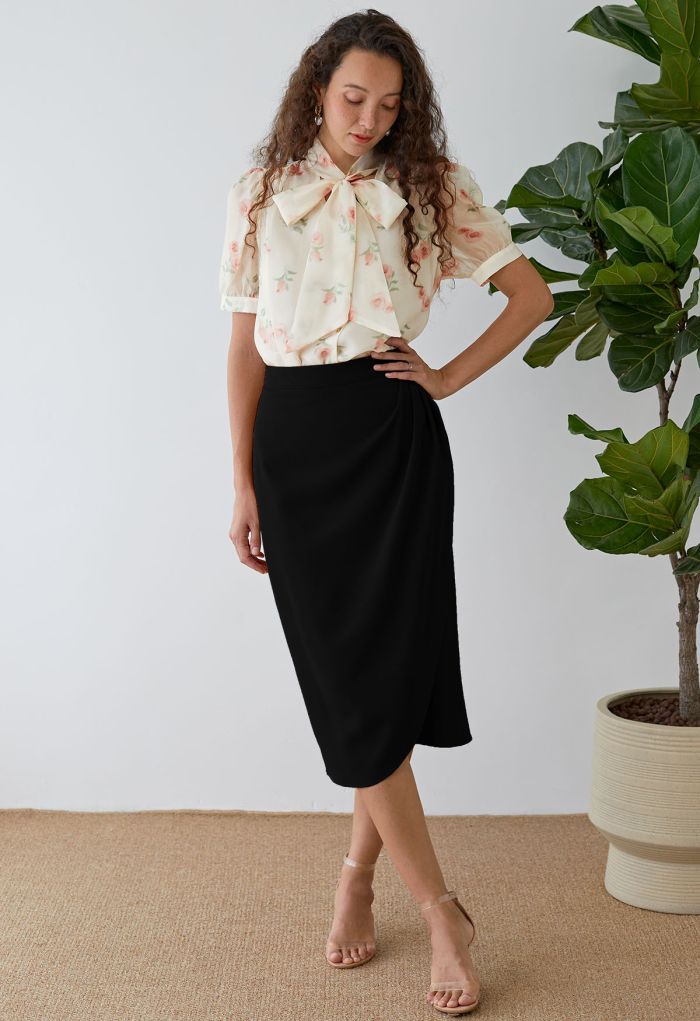 Side Pleated Tulip Midi Skirt in Black