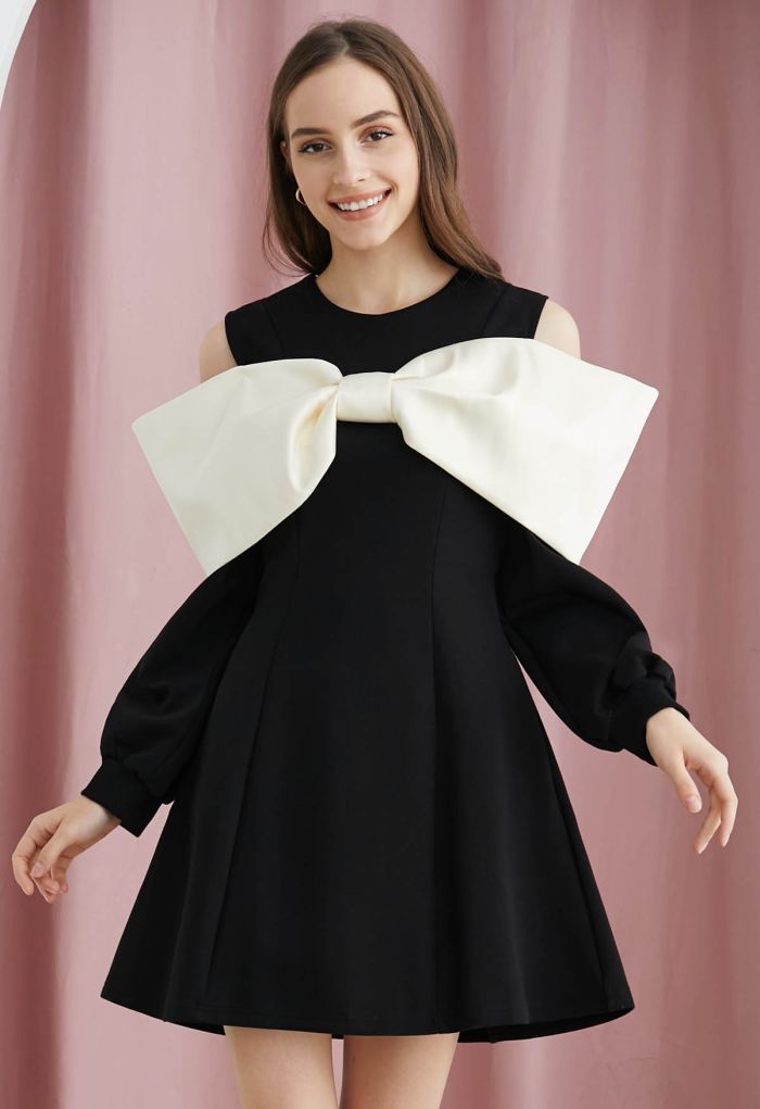 Contrast Big Bow Cold-Shoulder Flare Dress