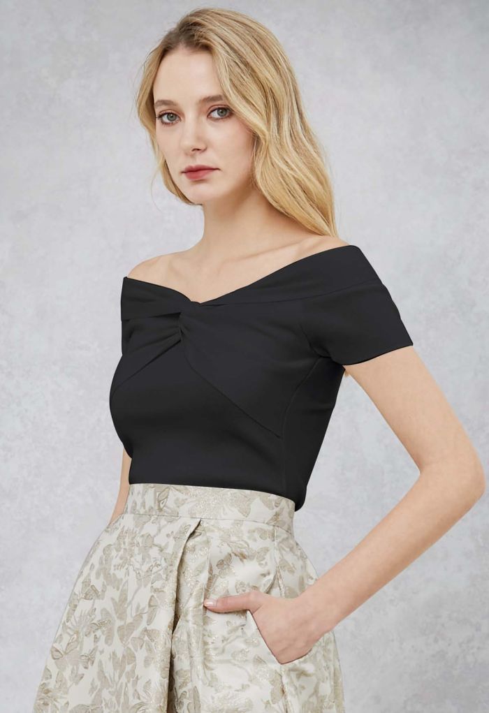 Twisted Off-Shoulder Short Sleeve Cropped Knit Top in Black