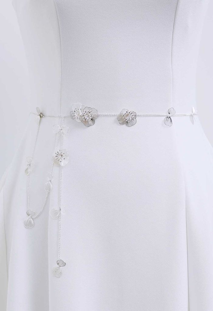 Hollow Out Floral Chain Belt in Silver