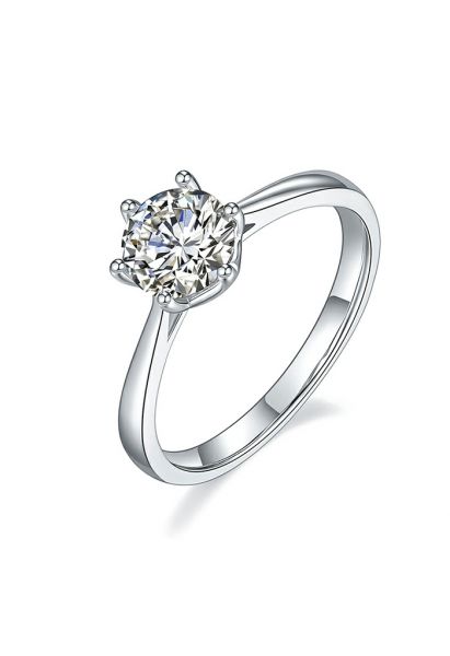 Glossy Edge Moissanite Diamond Ring