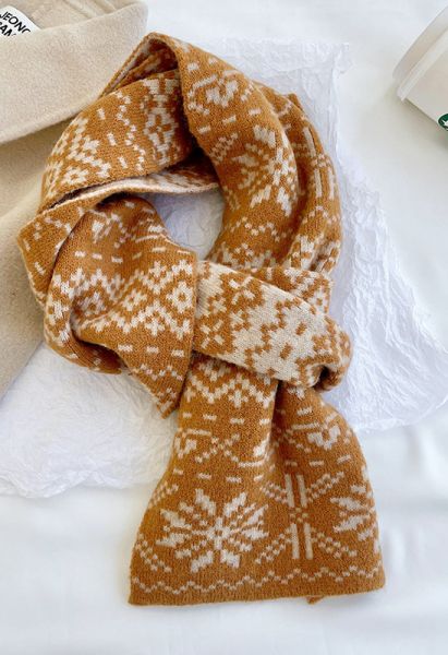 Geometric Snowflake Knit Scarf in Caramel