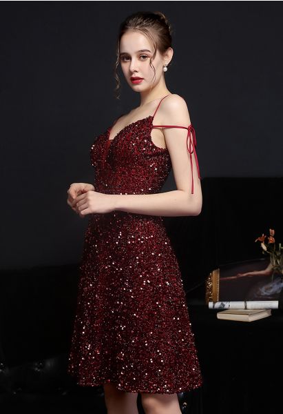 Enchanting Sequined Tie-String Cocktail Dress in Burgundy