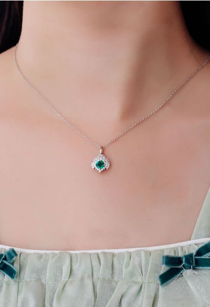 Emerald Gem Diamond Decor Necklace