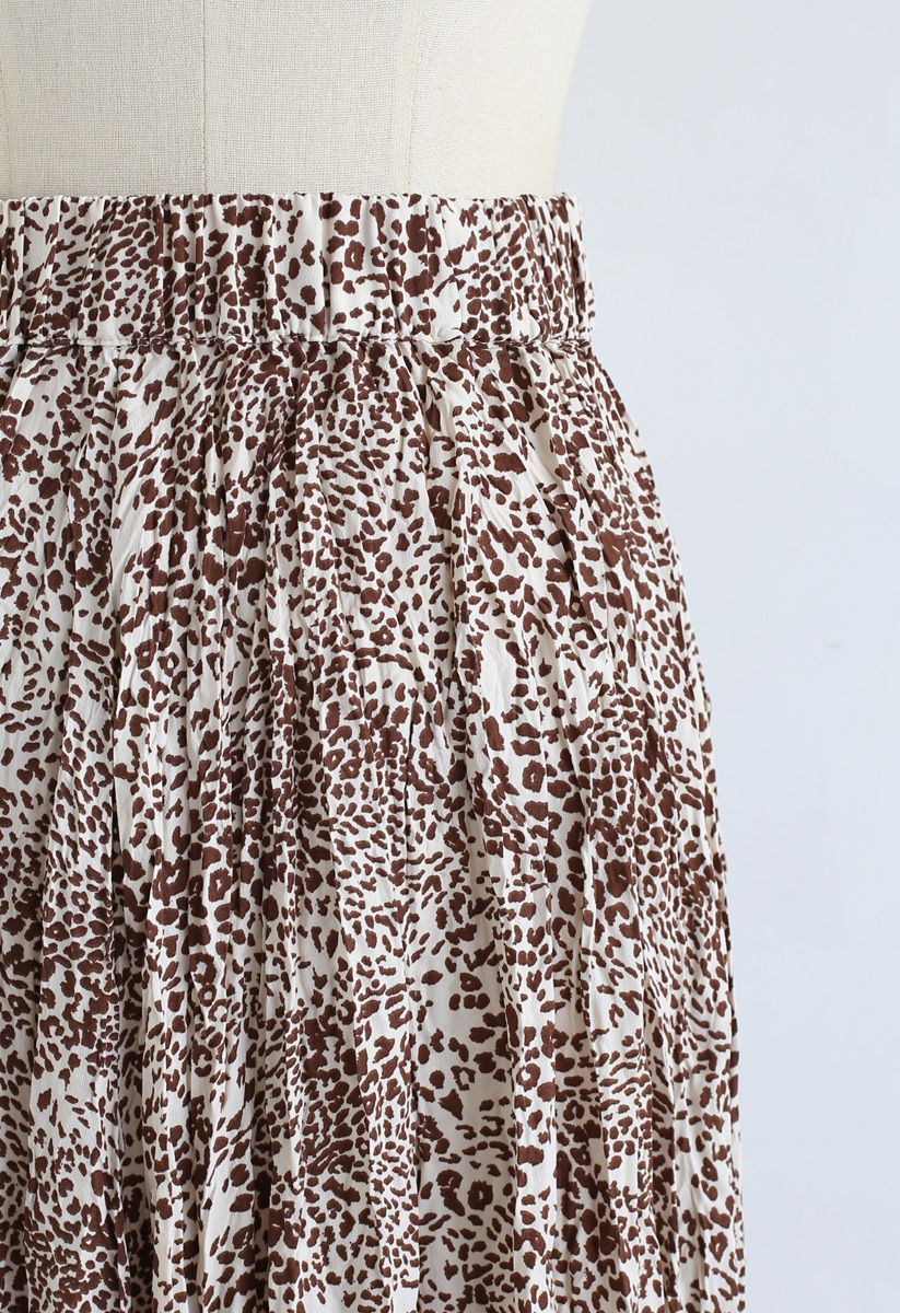 Leopard Print Pleated Midi Skirt in Brown