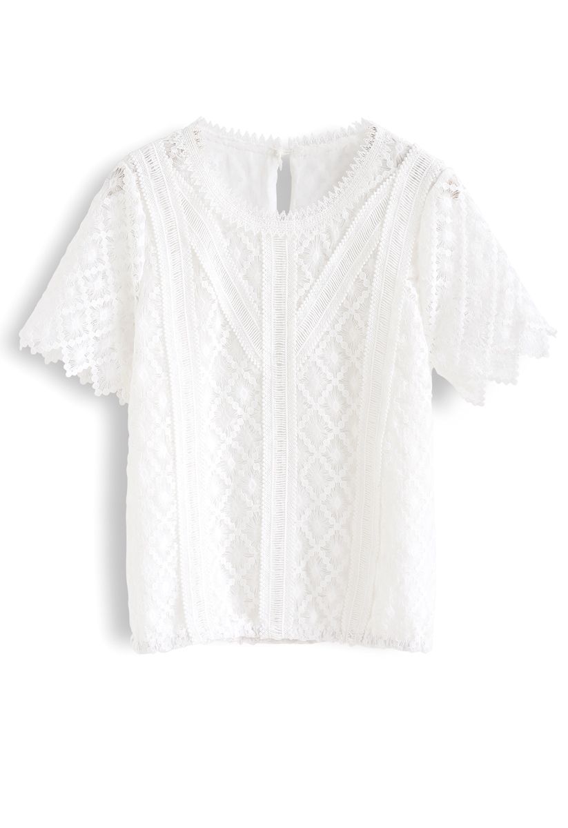 Eyelet Zigzag Crochet Top in White