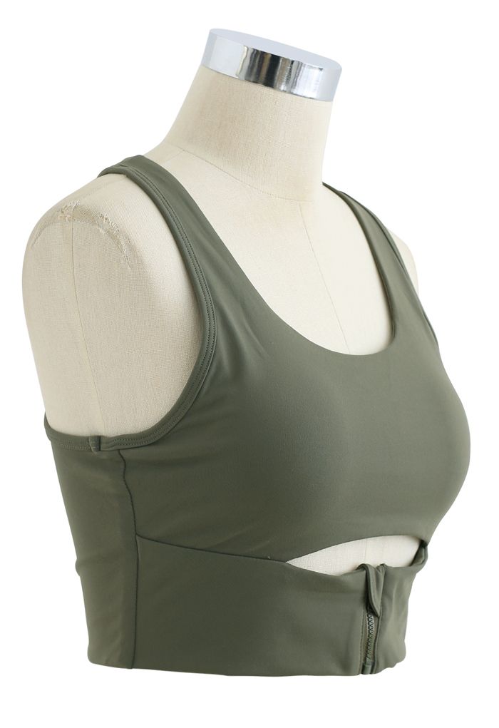 Zipper Cut Out Front Low-Impact Sports Bra in Army Green