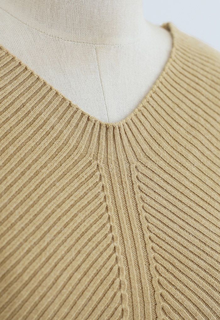 Seamless V-Neck Ribbed Knit Top in Camel