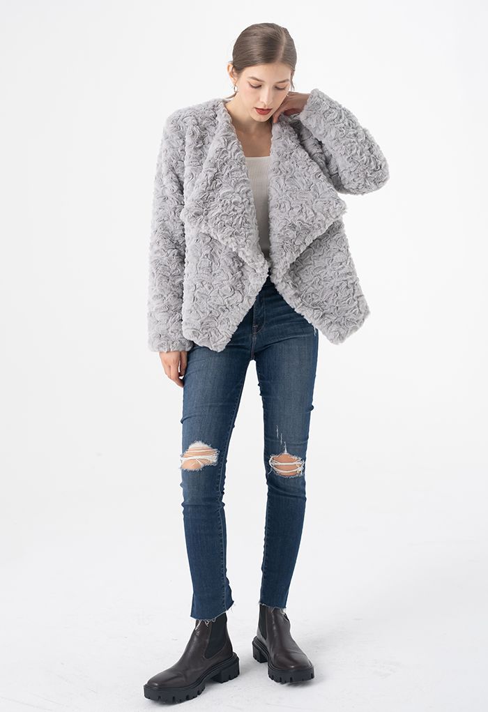 Wide Lapel Snug Faux Fur Coat in Grey