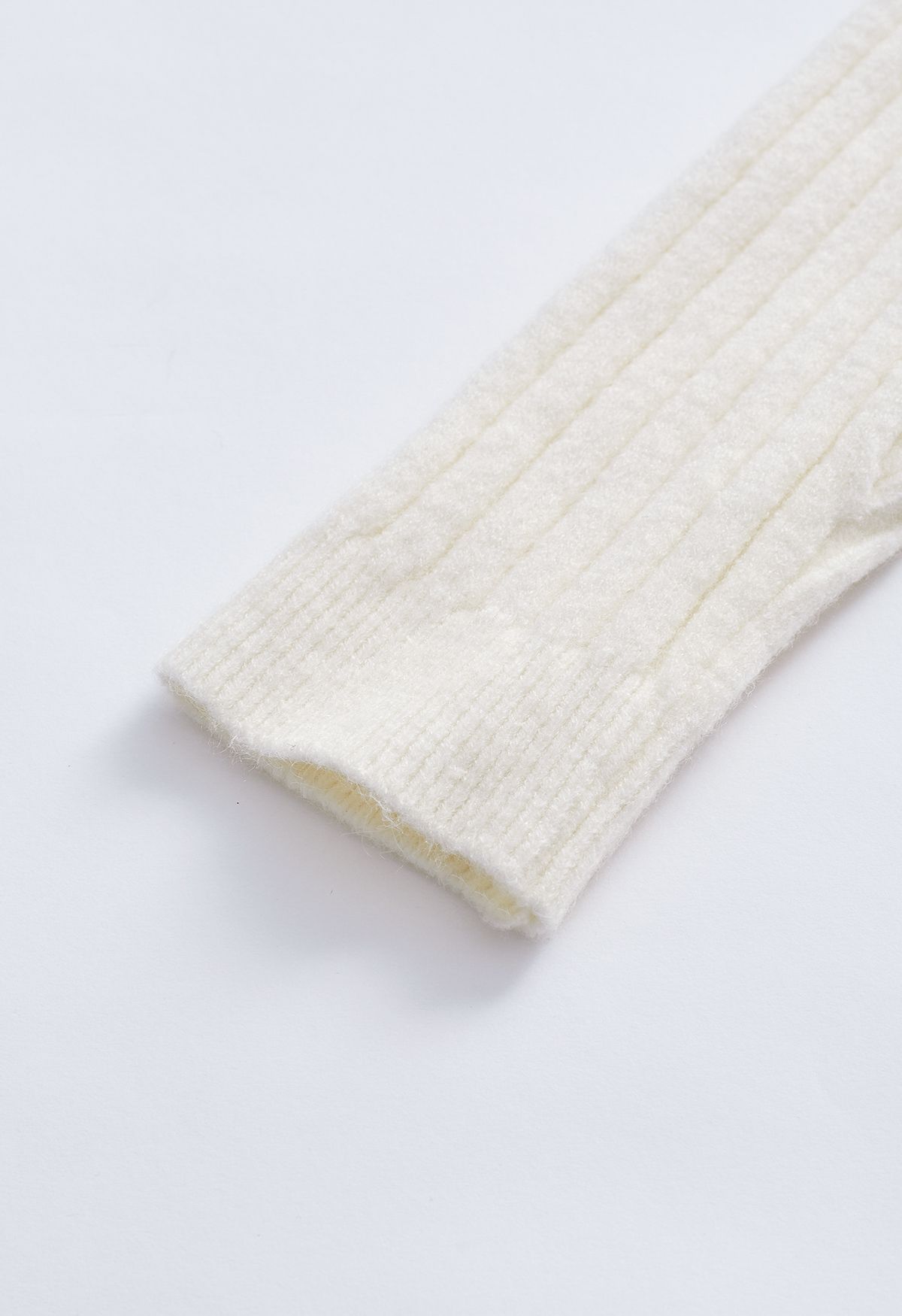 Turtleneck Sleeves Knit Sweater in White