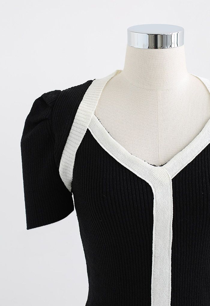 Contrast Line Short-Sleeve Knit Top in Black