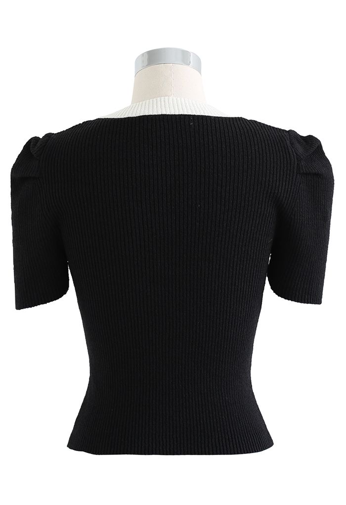 Contrast Line Short-Sleeve Knit Top in Black