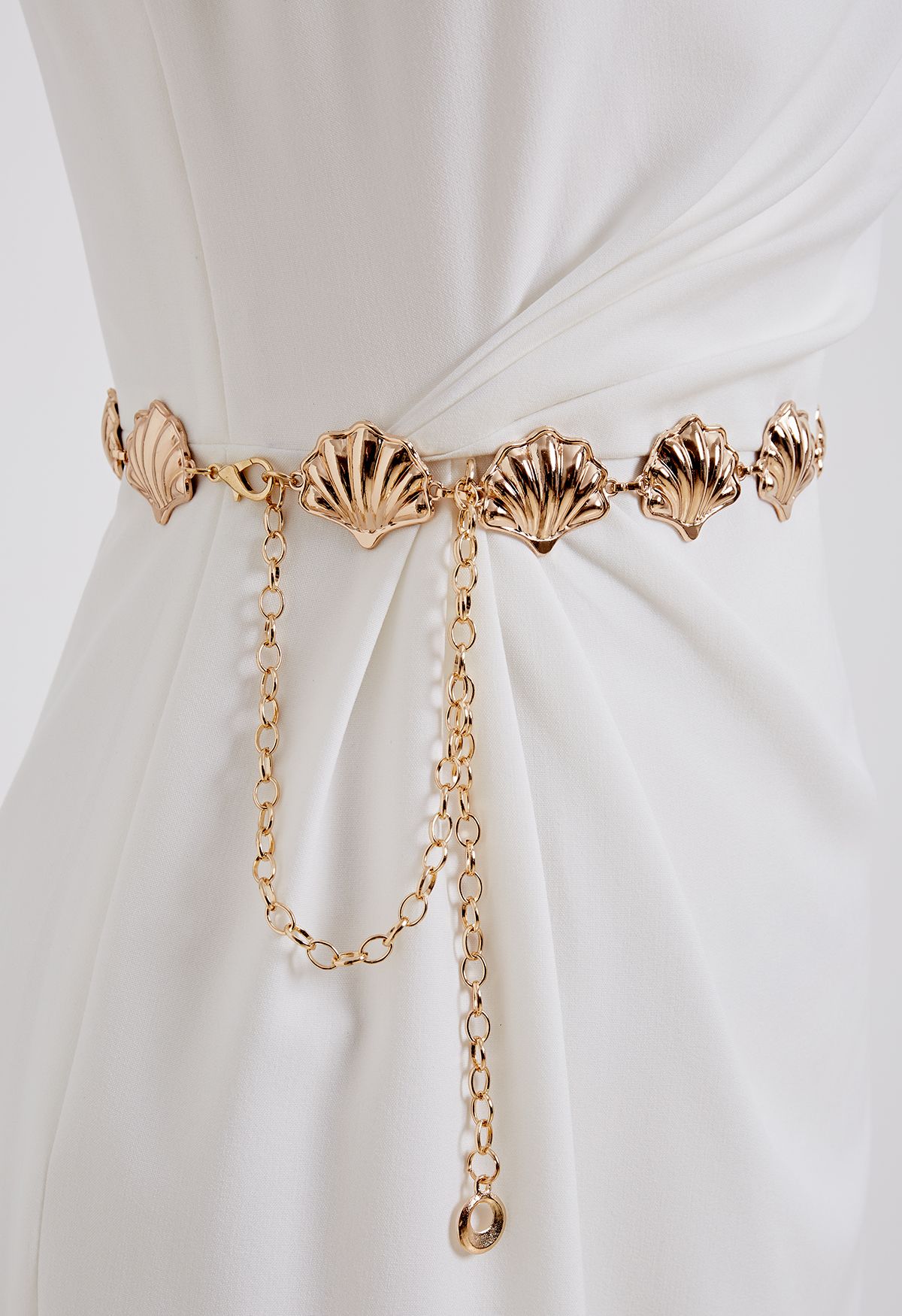 Sleeky Golden Seashell Chain Belt