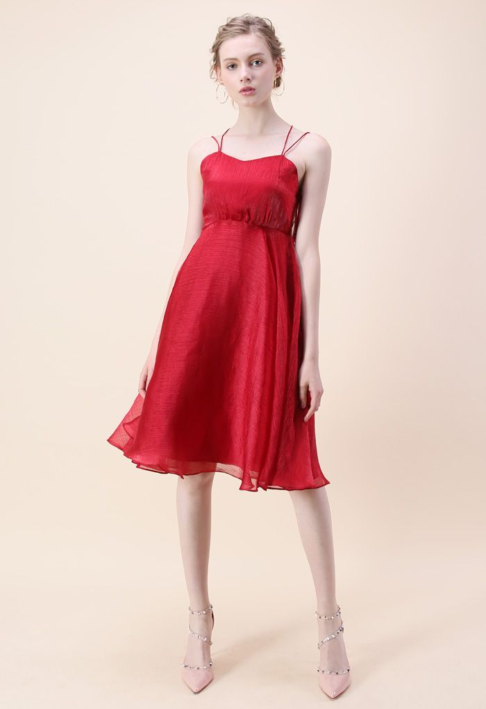 Luxurious Sheen Cross-strap Open Back Dress in Red