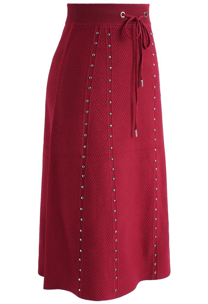 Gallant Embossed Knitted A-lined Skirt in Red