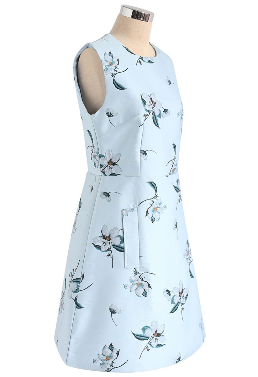 Greeting From Flowers Sleeveless Jacquard Dress in Mint