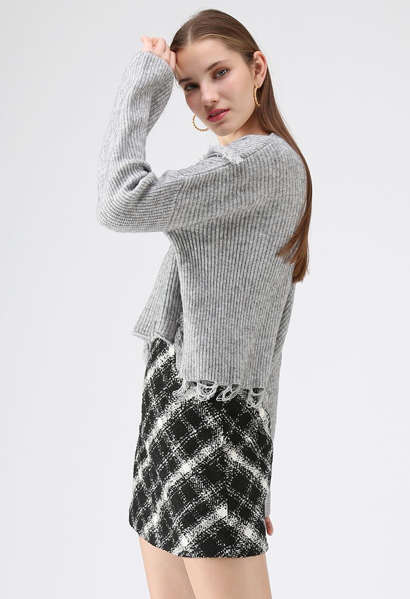 Undeniably Sassy Crop Ribbed Knit Sweater in Grey