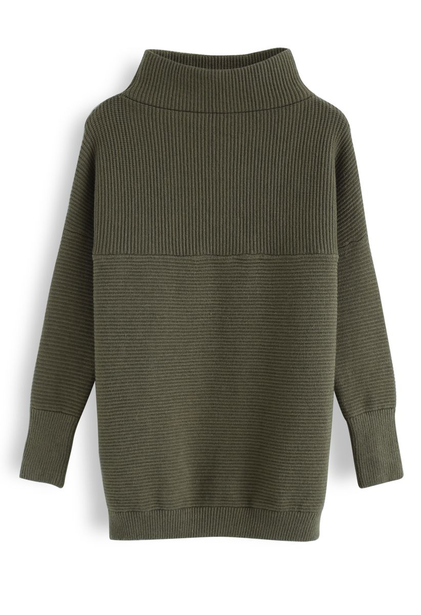 Cozy Ribbed Turtleneck Sweater in Army Green