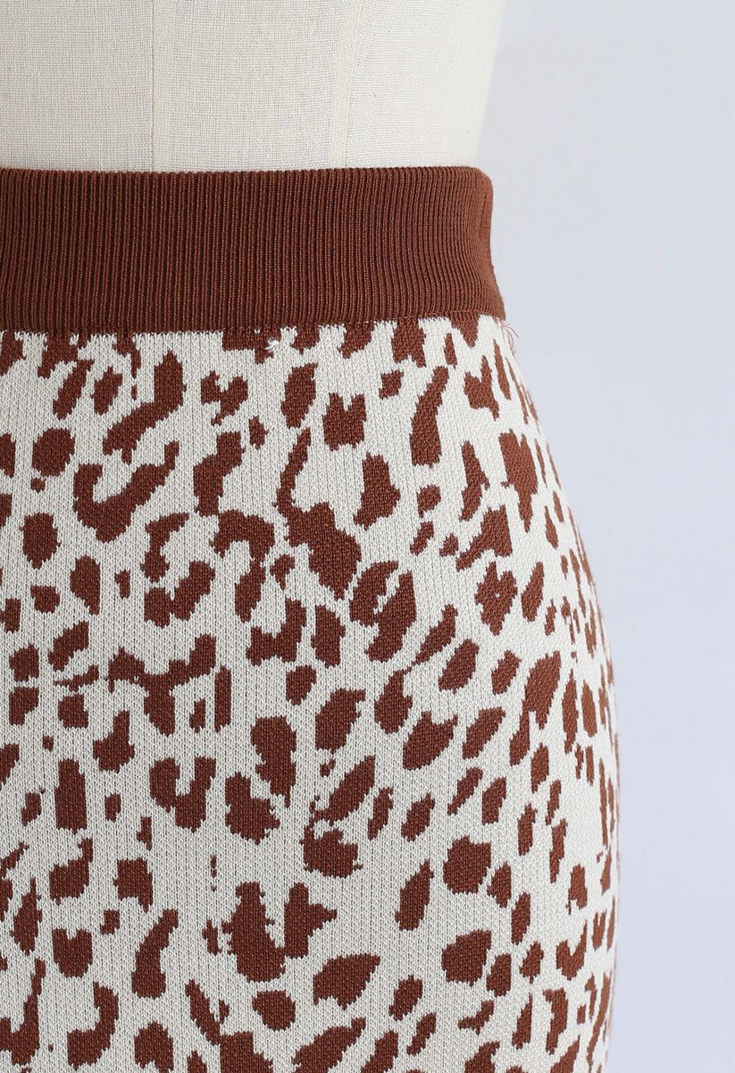 Leopard Print Mini Knit Skirt in Caramel