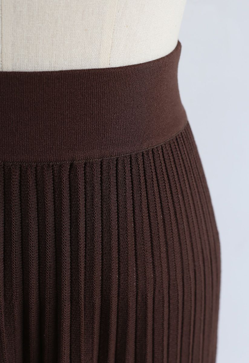 Contrasted Color Reversible Knit Skirt in Brown