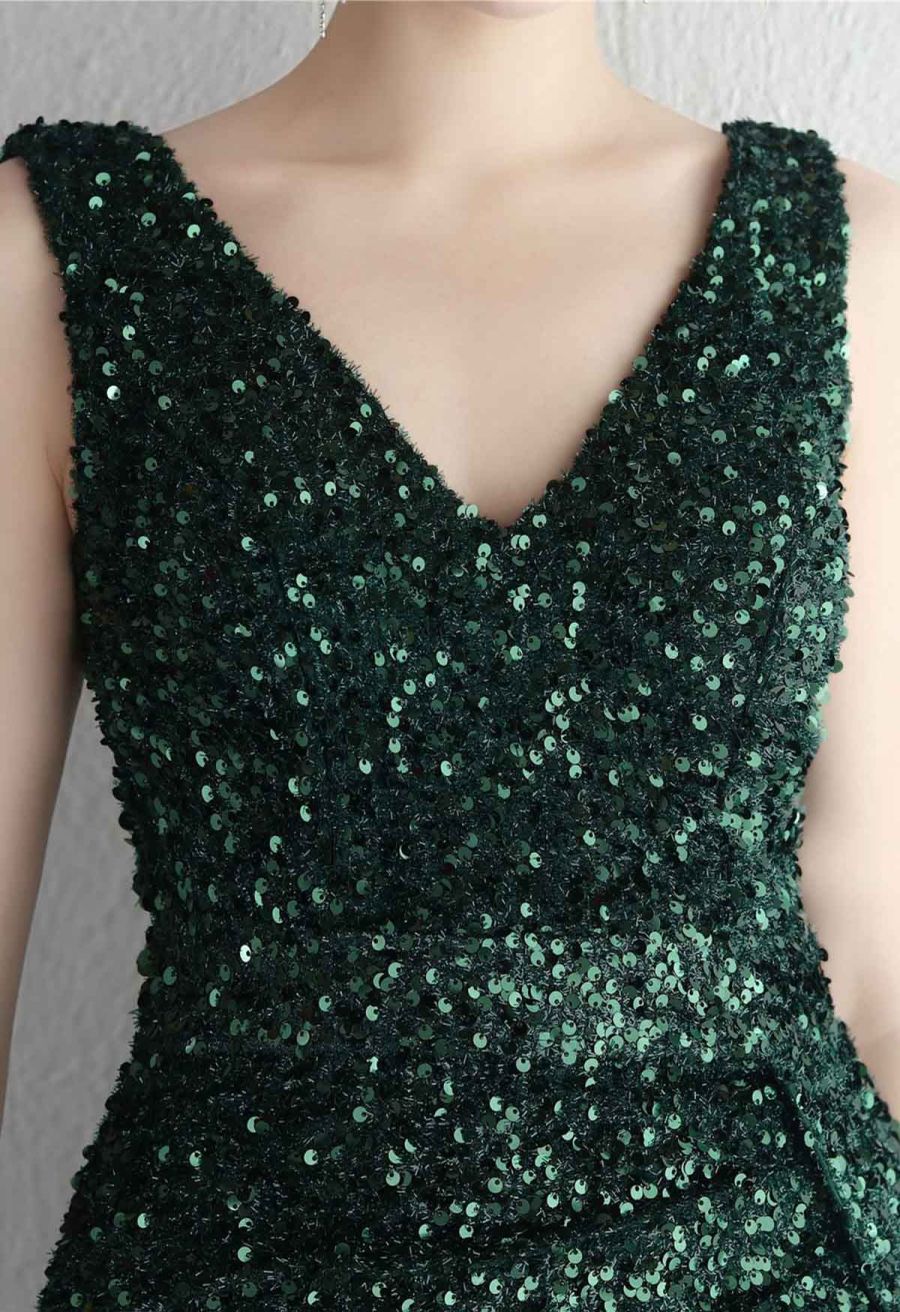Glittering Sequin V-Neck Slit Gown in Emerald