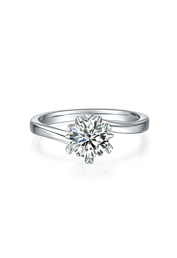 Dislocation Moissanite Diamond Ring
