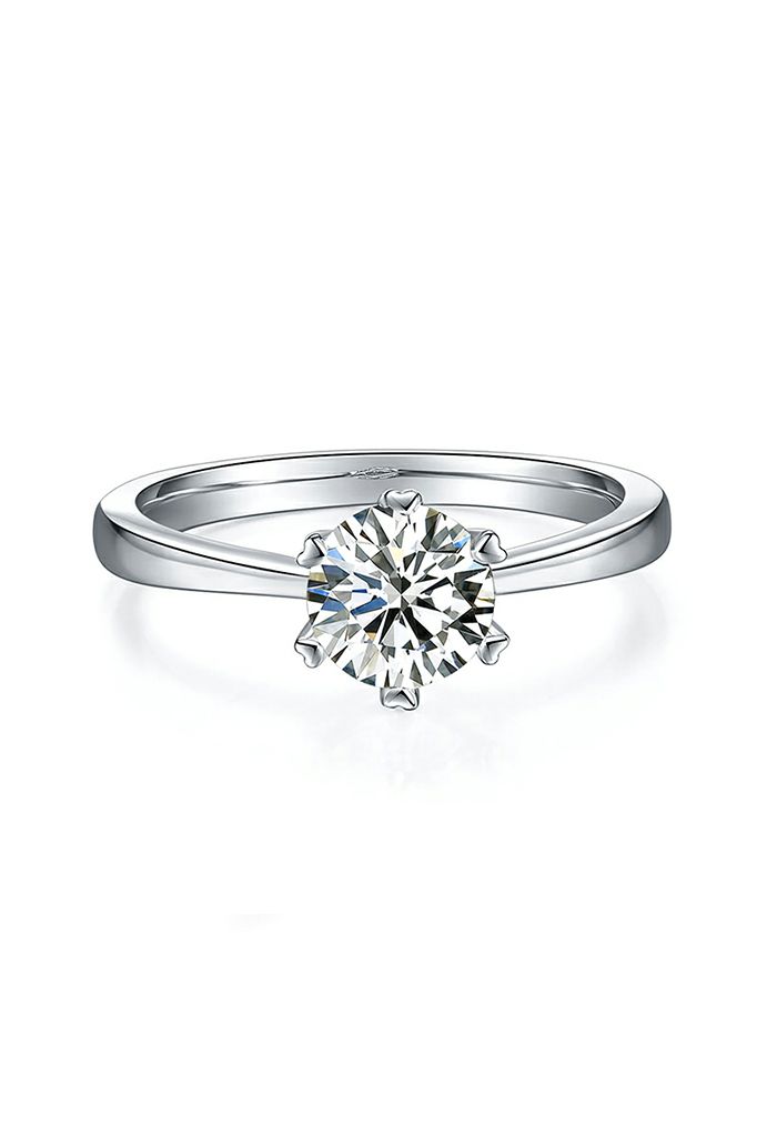 Heart Embellished Moissanite Diamond Ring