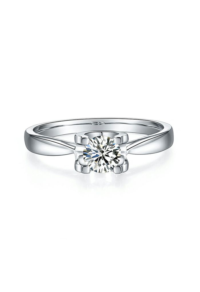 Smooth Trim Single Moissanite Diamond Ring