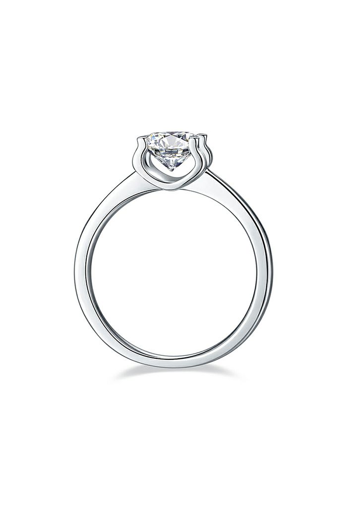 Single Moissanite Diamond Ring