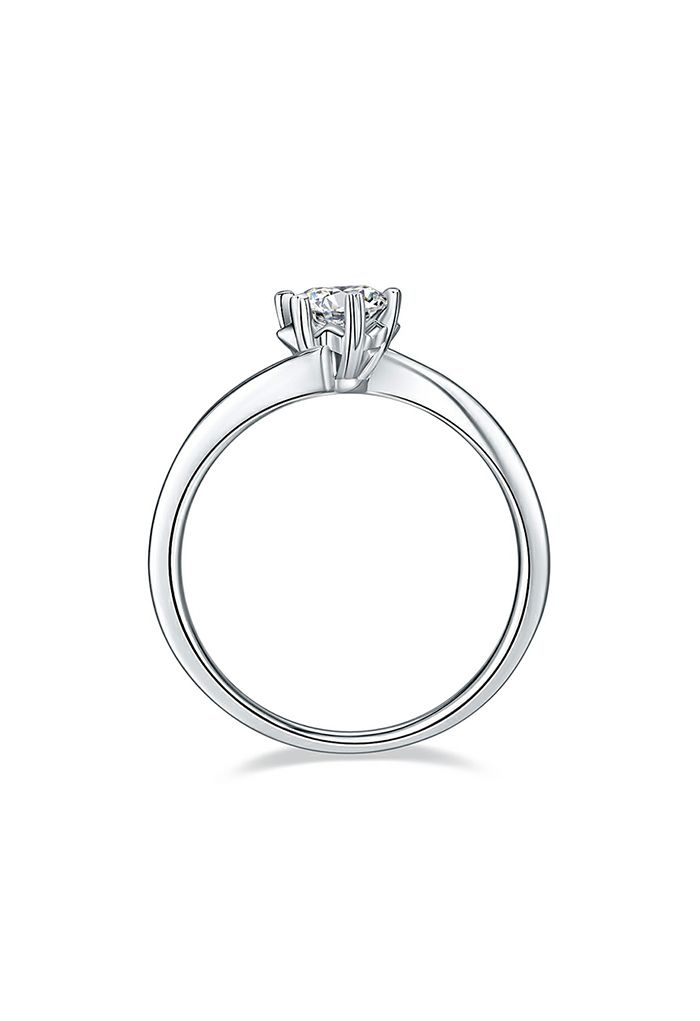 Sumptuous Simple Moissanite Diamond Ring