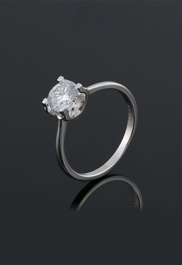 Single Moissanite Diamond Ring