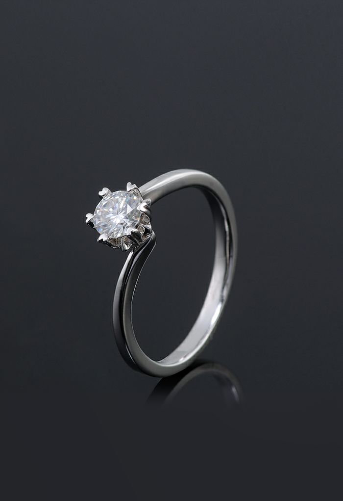 Sumptuous Simple Moissanite Diamond Ring