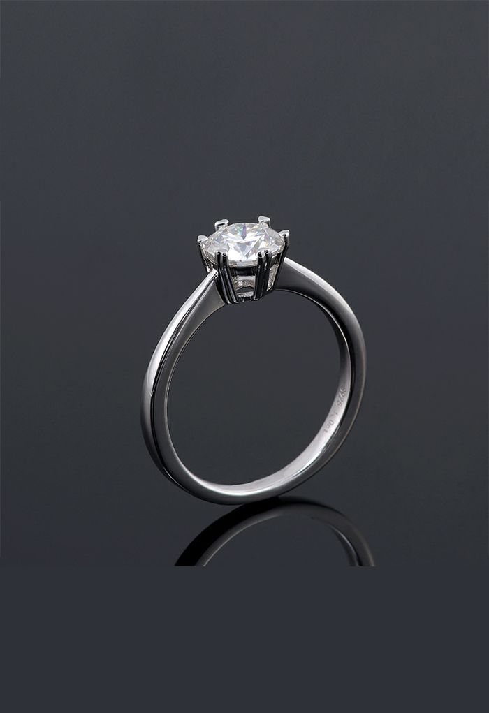 Heart Embellished Moissanite Diamond Ring