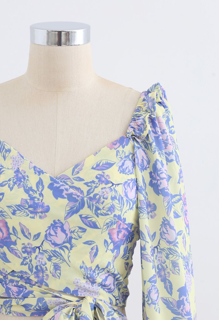 Puff Sleeves Floral Shirred Wrapped Crop Top
