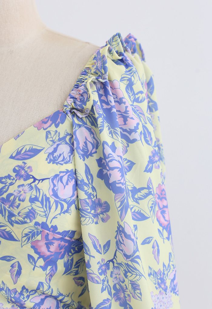 Puff Sleeves Floral Shirred Wrapped Crop Top