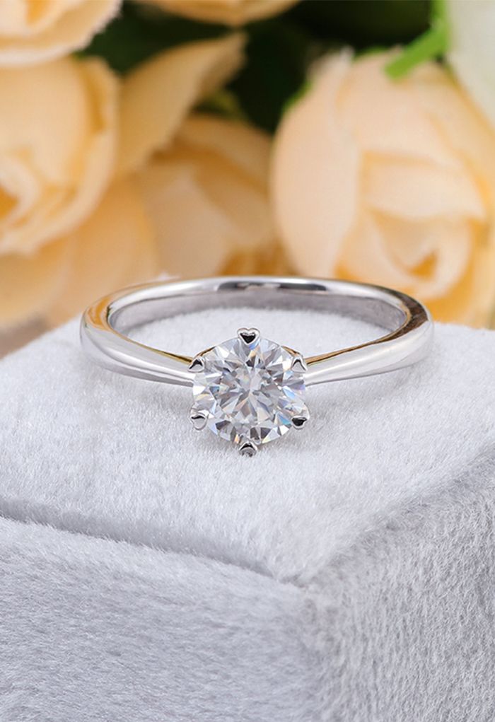 Heart Embellished Moissanite Diamond Ring