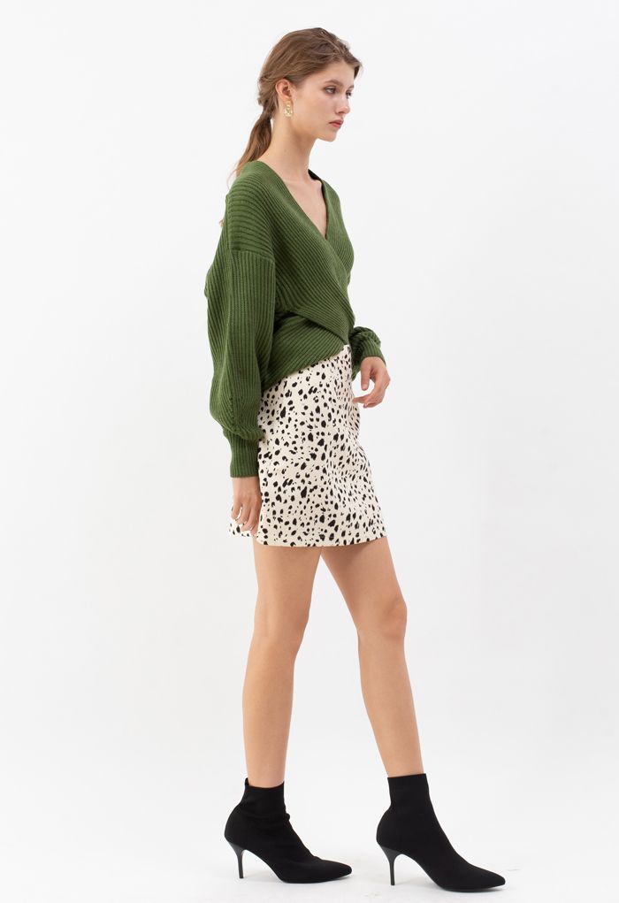Irregular Dots Print Bud Skirt in Ivory