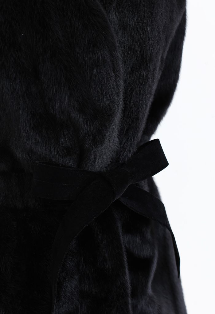 Bowknot Soft Faux Fur Vest in Black