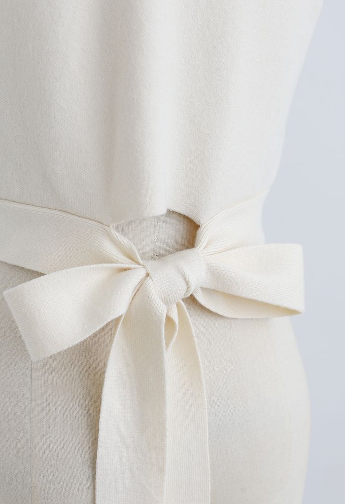 Bowknot Back V-Neck Crop Knit Vest in Cream