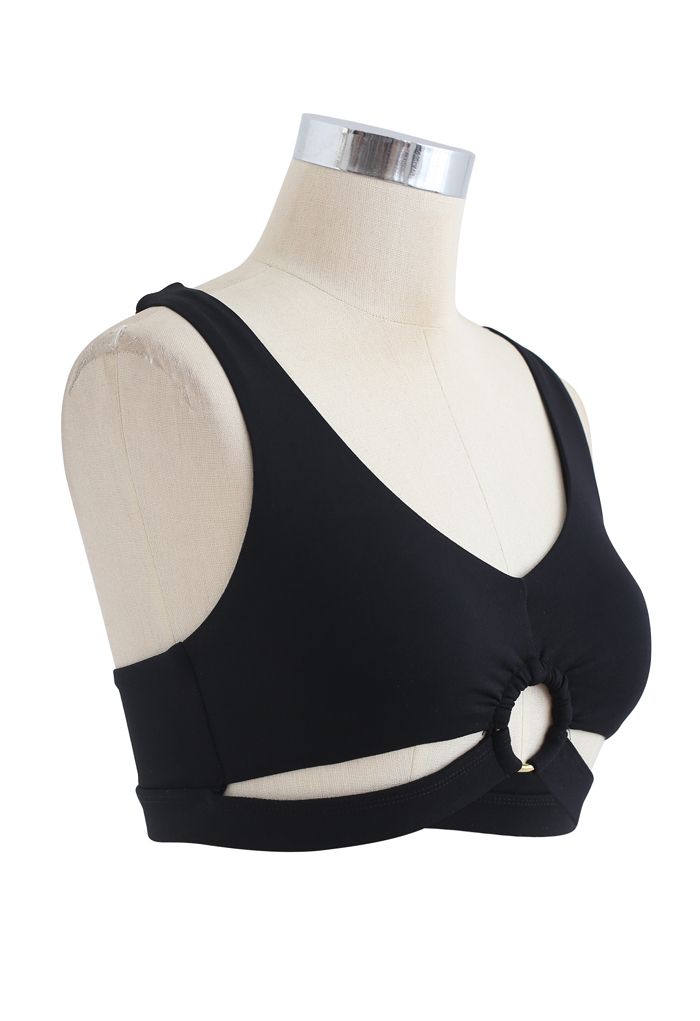 O-Ring Cross Back Low-Impact Sports Bra in Black