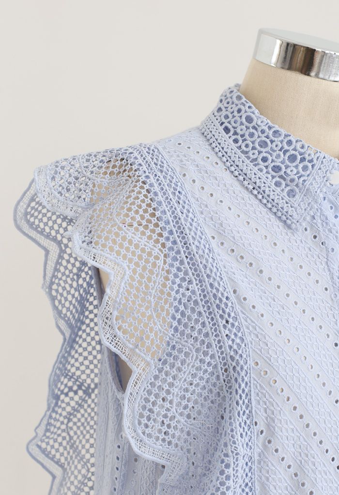 Wavy Lace Eyelet Embroidered Sleeveless Shirt in Blue