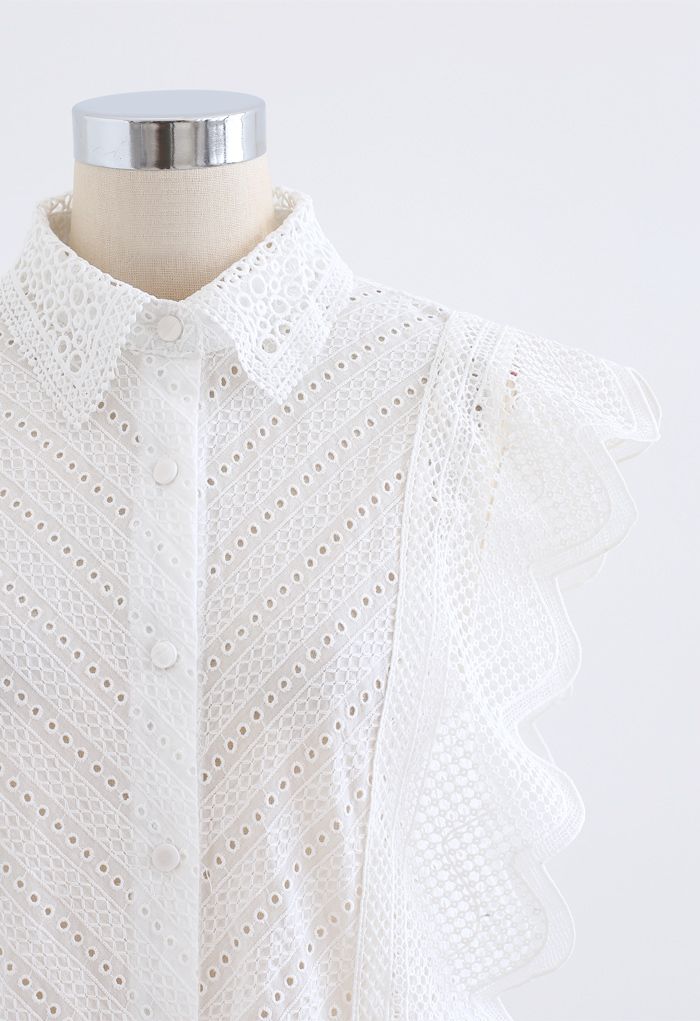 Wavy Lace Eyelet Embroidered Sleeveless Shirt in White