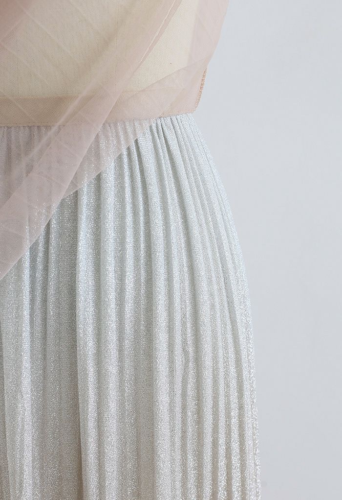 Gradient Shimmer Lining Pleated Mesh Skirt in Cream