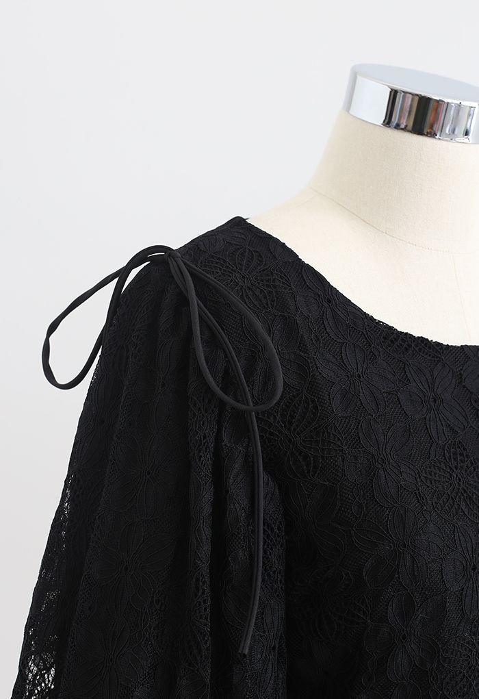 Soft Touch Lace Puff Sleeve Cropped Top in Black