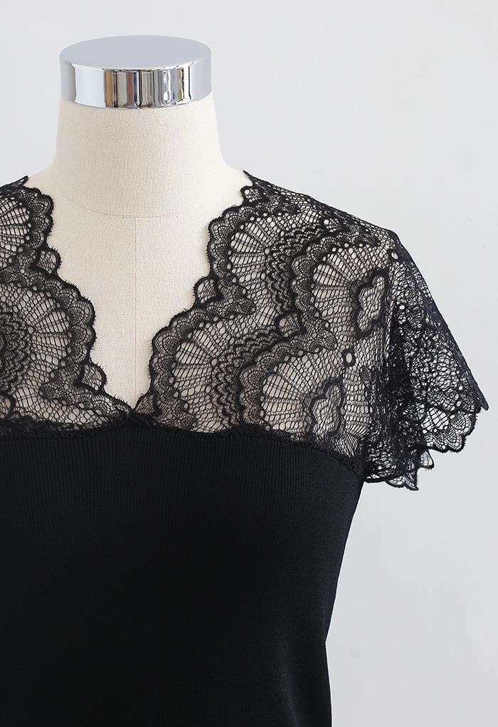 V-Neck Lacy Spliced Knit Top in Black